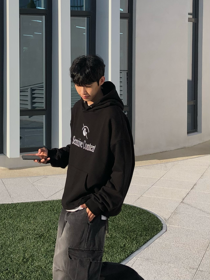 Content Oversized Hoodie (2 colors)