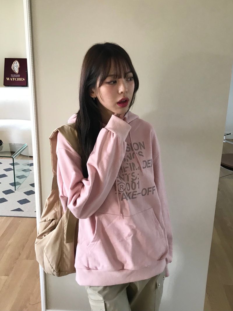 Poppy lettering hood T