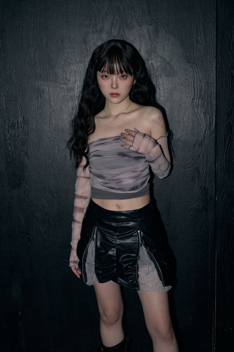 CHERRYQUIRI（チェリーキュリー）の「marble off shoulder top - charcoal（Tops）」