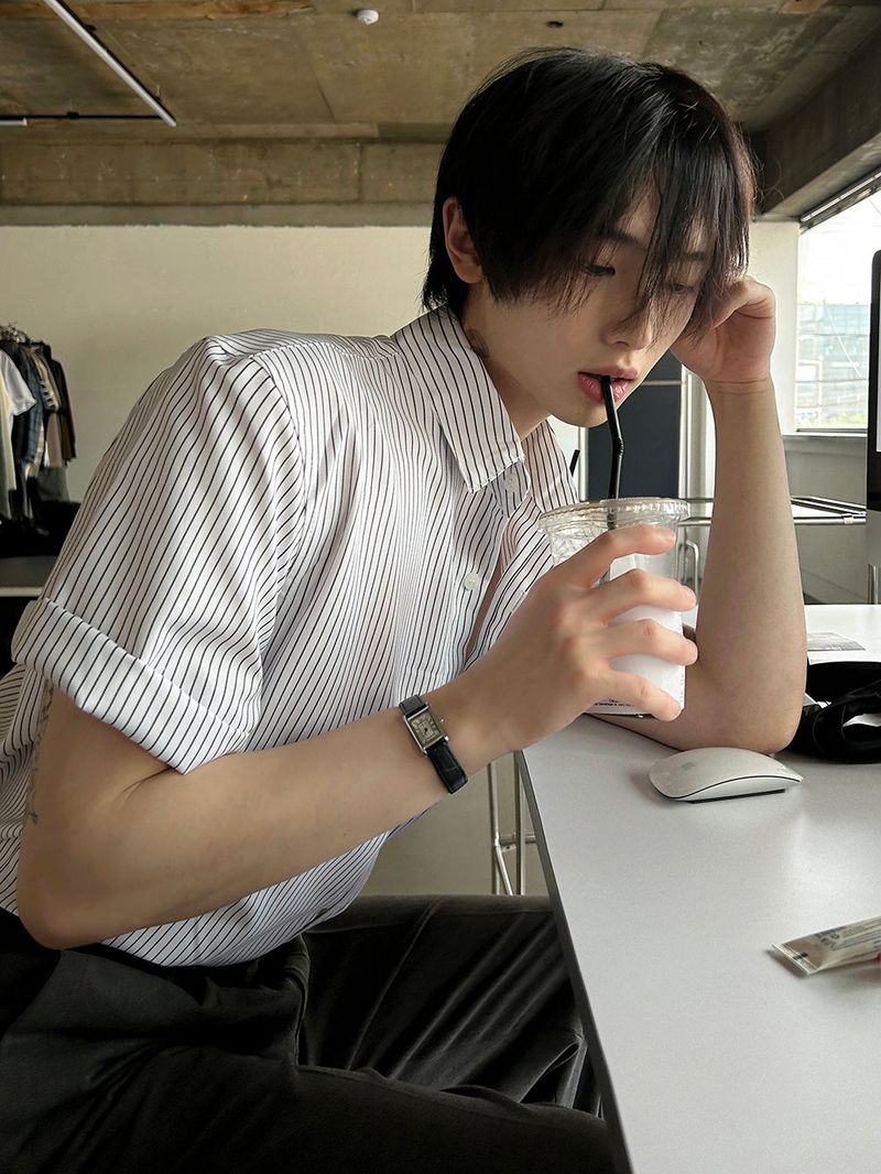 mimimal summer stripe shirts