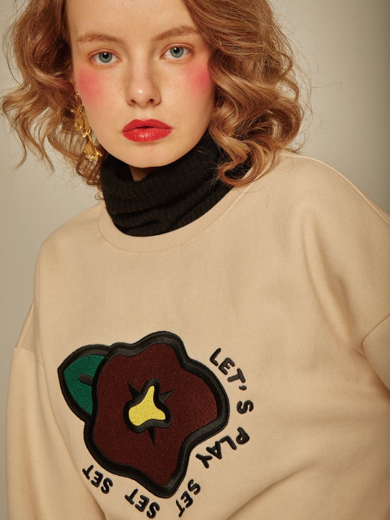 BIG FLOWER NAPPING SWEAT SHIRT