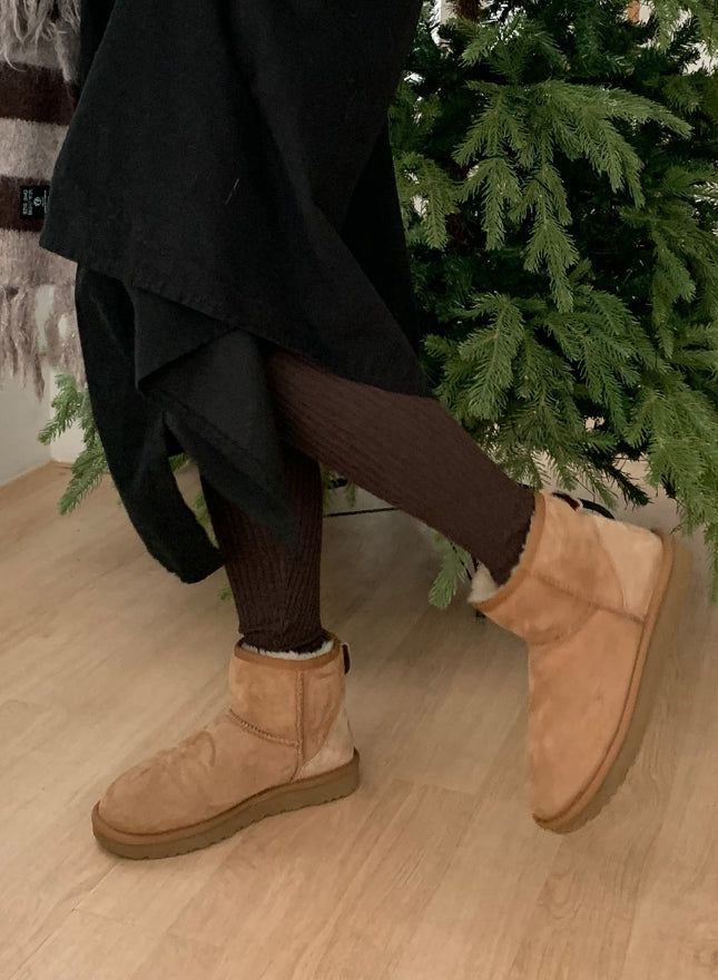 Labuque Ribbed Knit Leggings