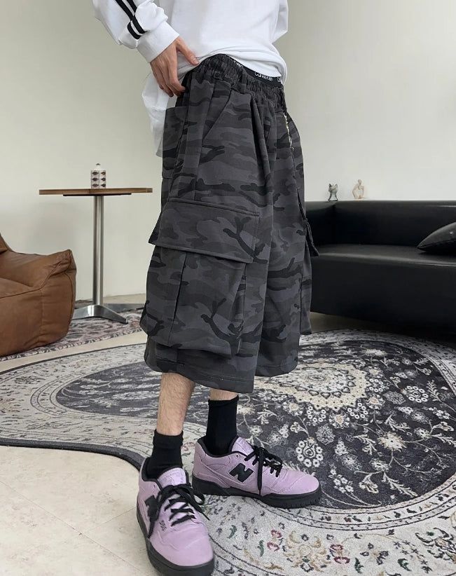 Pael Camo Cargo Bermuda Pants
