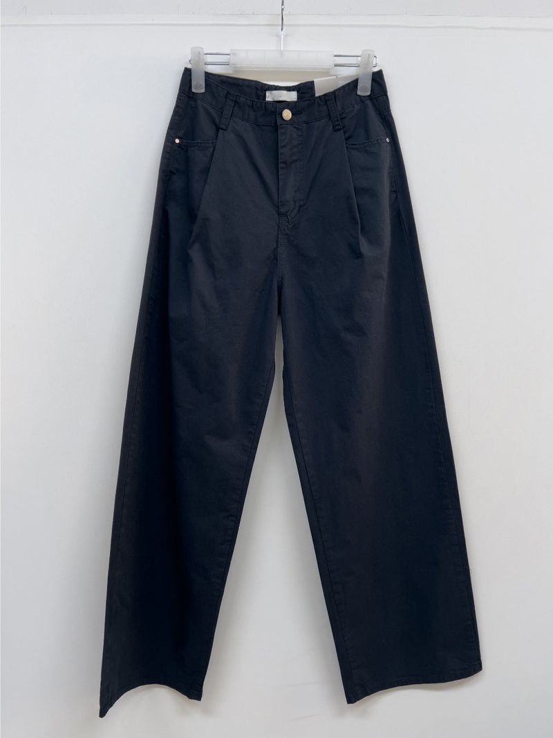 121 One Tuck Cotton Wide Pants
