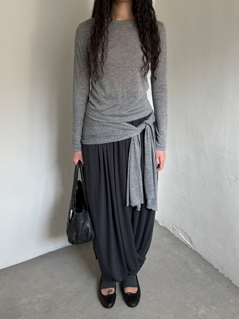 Things and stuff(シングス アンド スタッフ)の「Angela muffler T-shirt(Tops)」