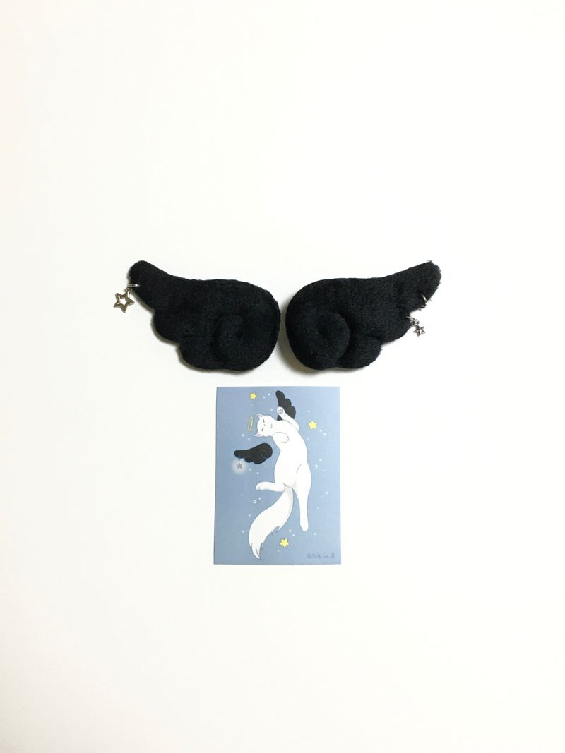 Angel wings (hairpin & badge)