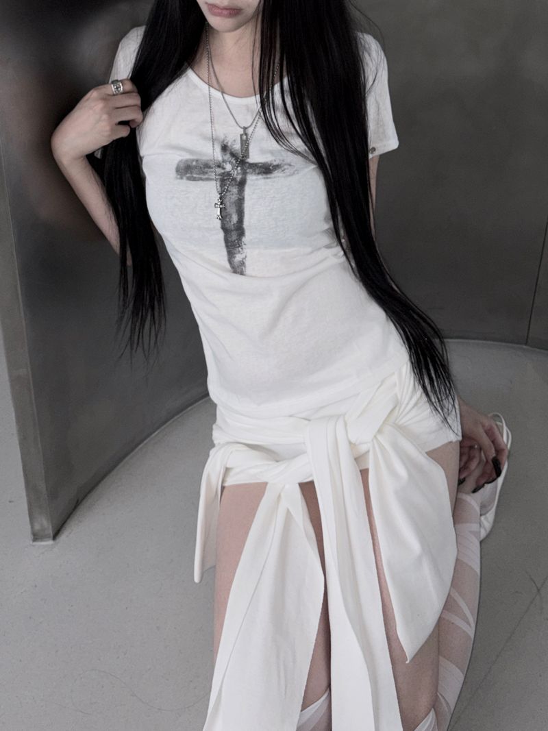 punching vintage cross T