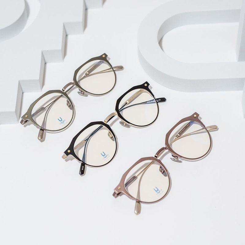 Knouun Round titanium glasses CODE. 104. B Brown N Gold