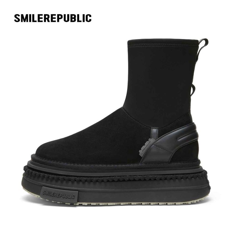 Black Mid-Calf Side-Zip Chunky Platform Winter Boots with Rear Pull Tabs