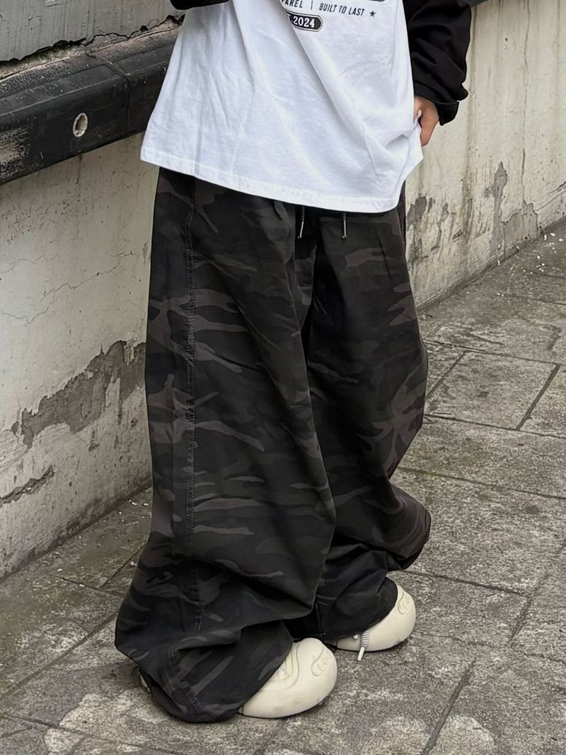 camo hip patch wide pants