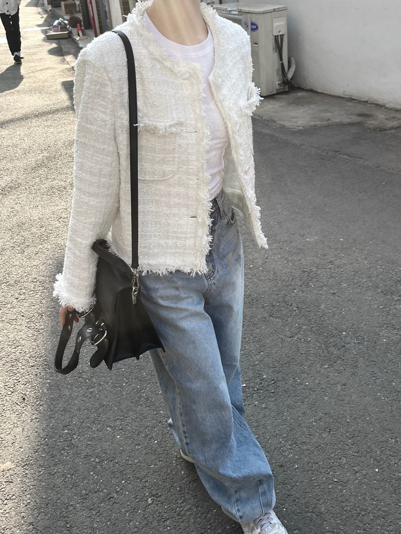 Round pocket tweed jacket