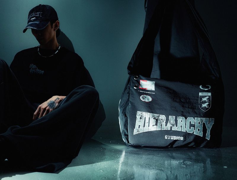 HIERARCHY STUDIOS TMTNW - Black Triumph Bag