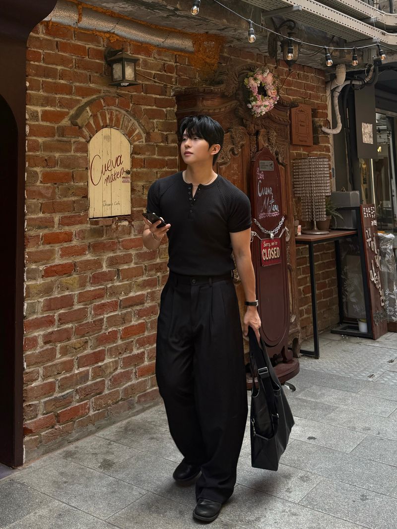 Ron two-tuck wide slacks