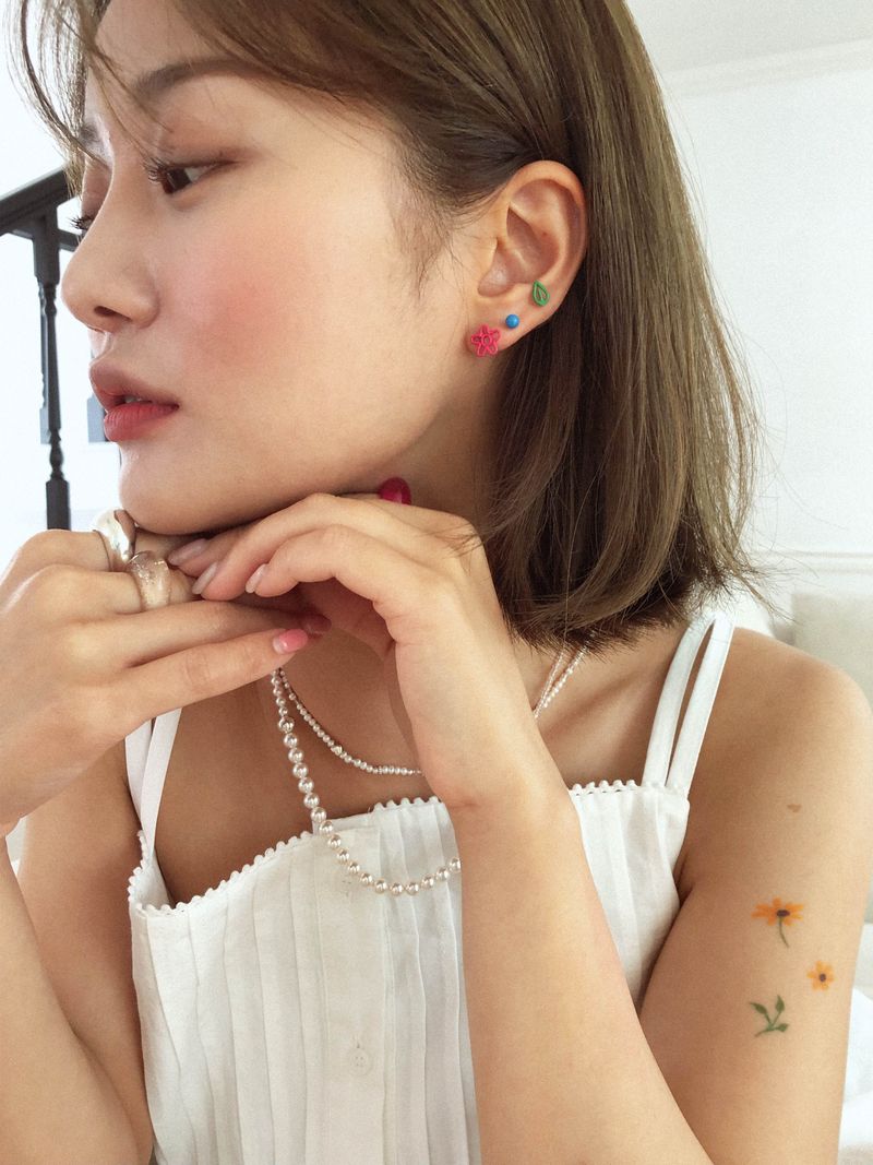 レインボードゥードゥルピアス - ボール (4mm)