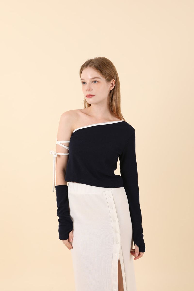 Strap Off Shoulder Warmer T-shirt Navy