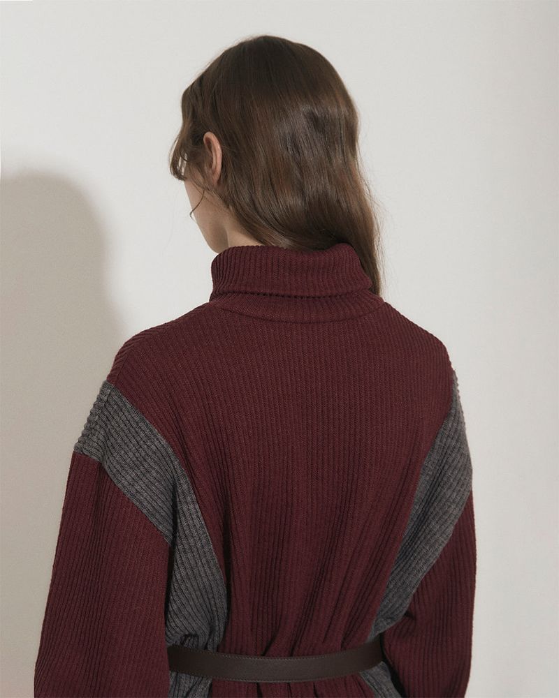 PANEL TURTLENECK PULLOVER [BURGUNDY]