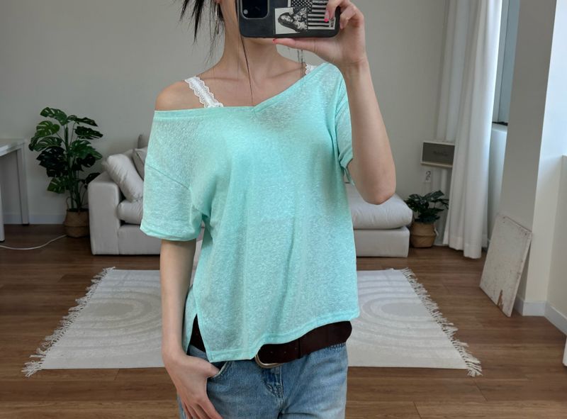 loose v neck tee