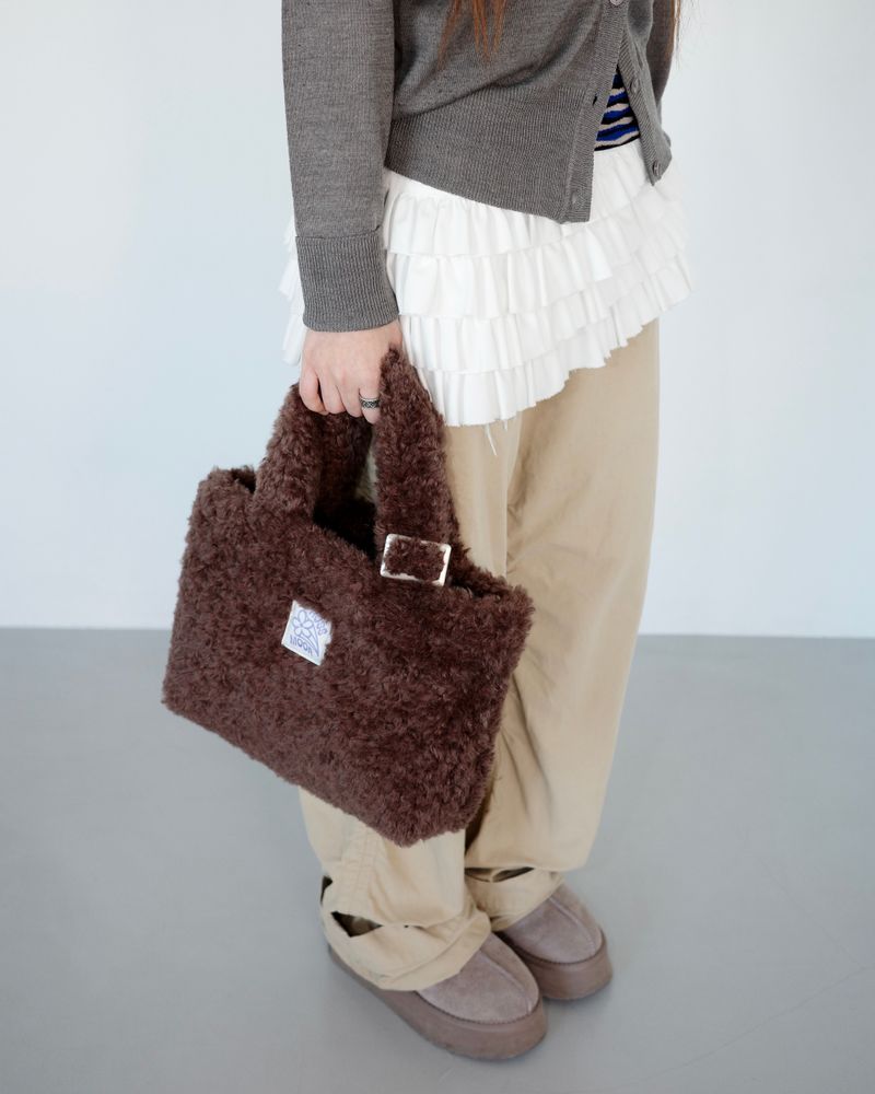 ROSSMOOR（ロスムーア）の「Teddy mini fur bag _ dark brown（Bags）」