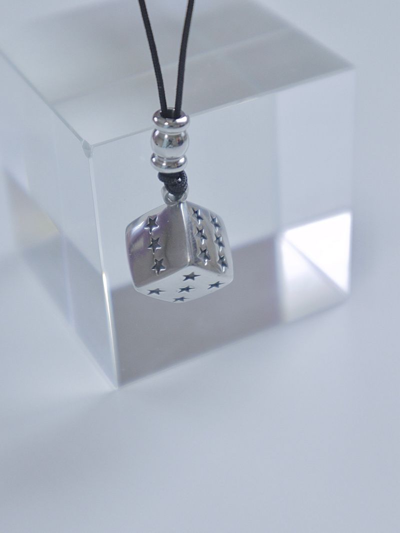 star dice candy necklace