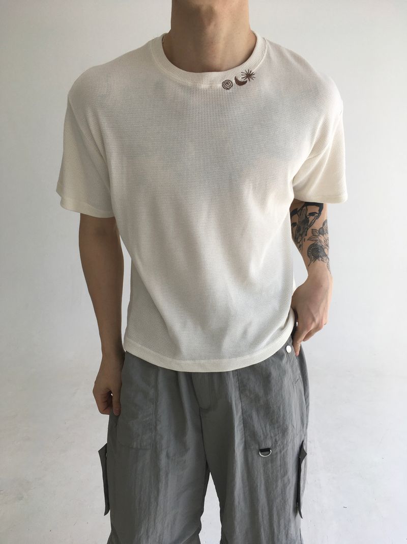 crop weather neck embroidery tee(3colors)