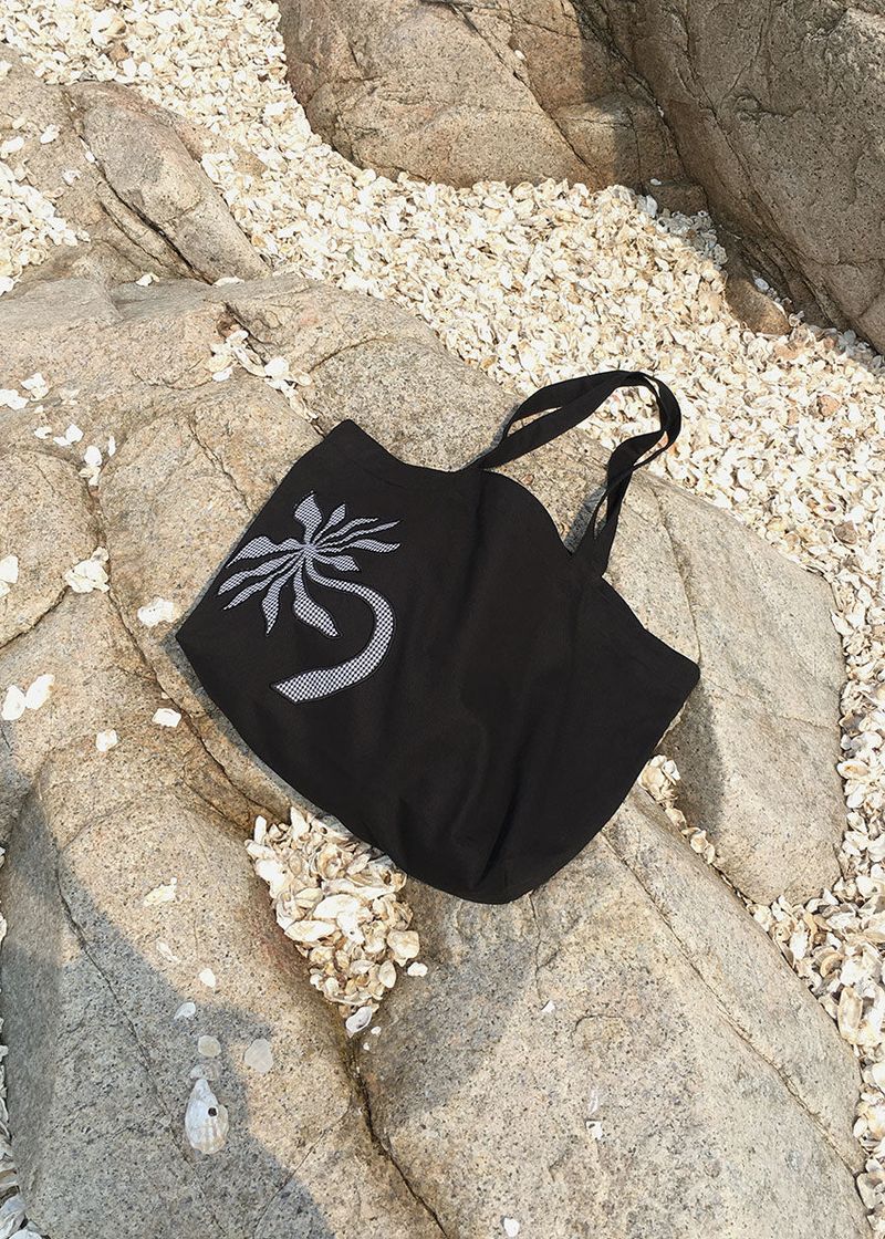 SUMMER PATCH TOTE BAG
