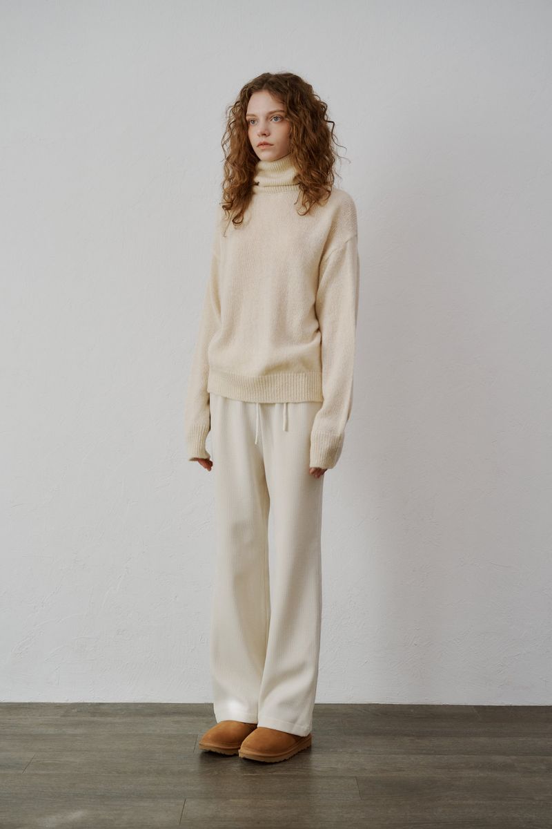 Kid mohair turtle neck knit (Camel)
