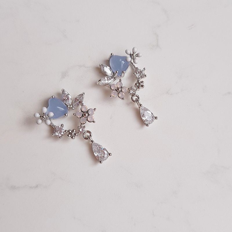 Morning Dew Piercing - Light Blue