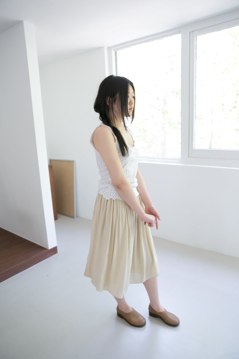 fine flower punching sleeveless top(2colors)