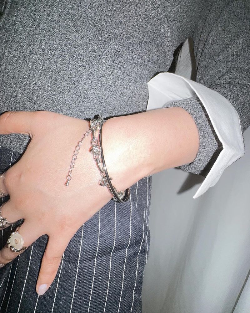 [YENA] Silver vintage ribbon ring