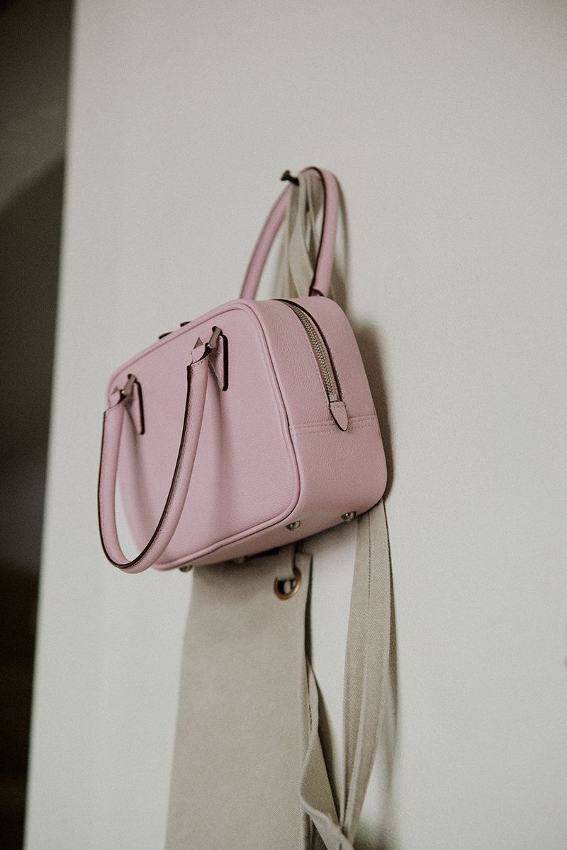 ACHOE(アチョイ)の「ブローチバッグミニ PINK(バッグ)」