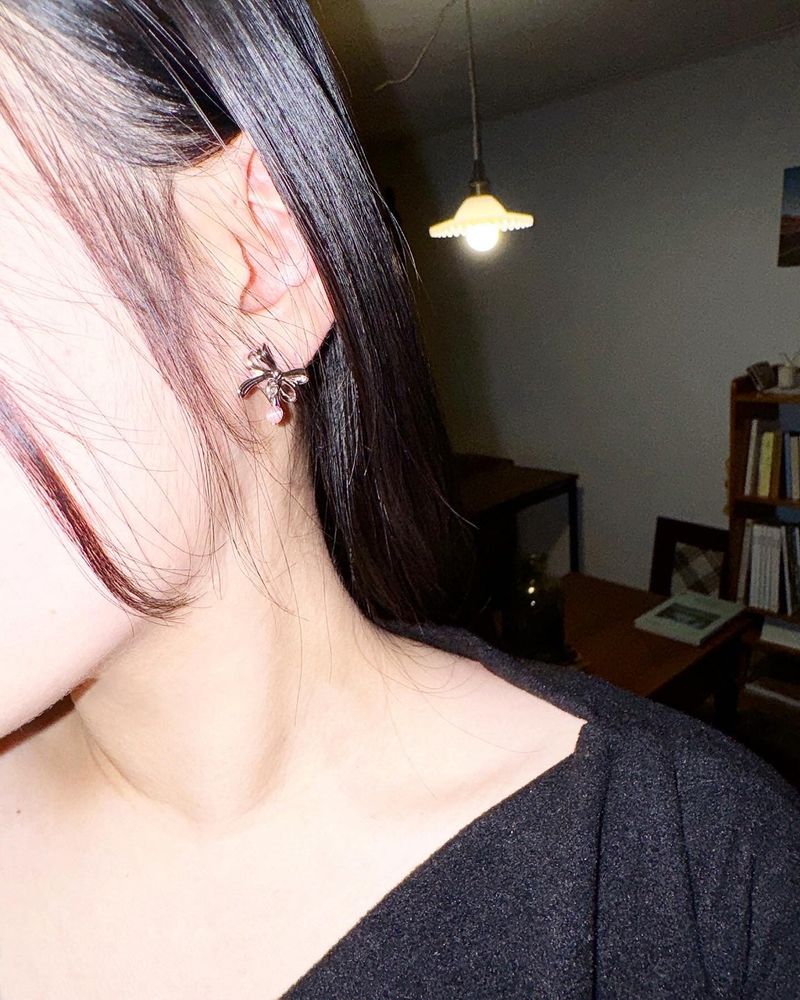 Silver ribbon drop earring (4color)