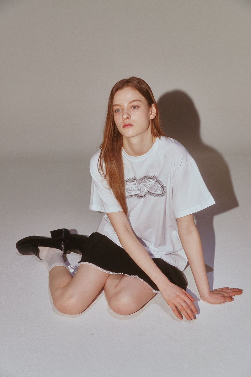 Signature Logo Graphic Hotfix T Silver
