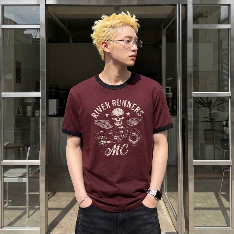 UNDEROFF（アンダーオフ）の「エッセンシャルスタンダード半袖リンガーTシャツ モーターサイクル バーガンディ（トップス）」