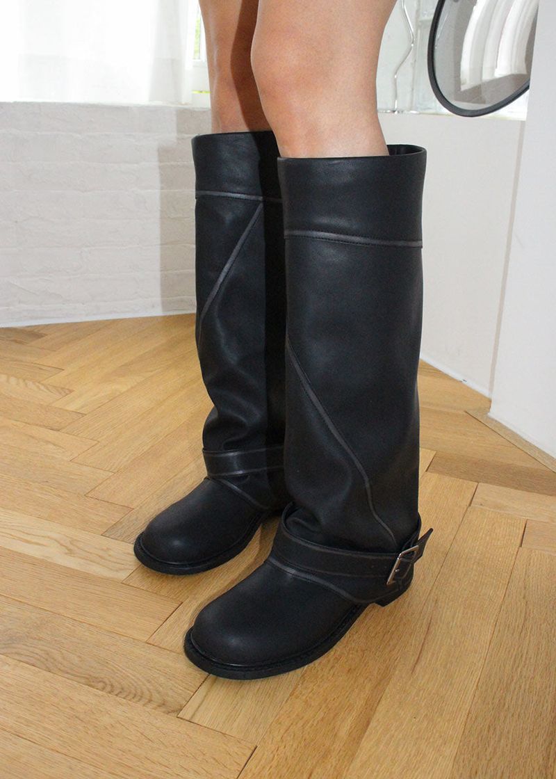 FOLDING BUCKLE BOOTS