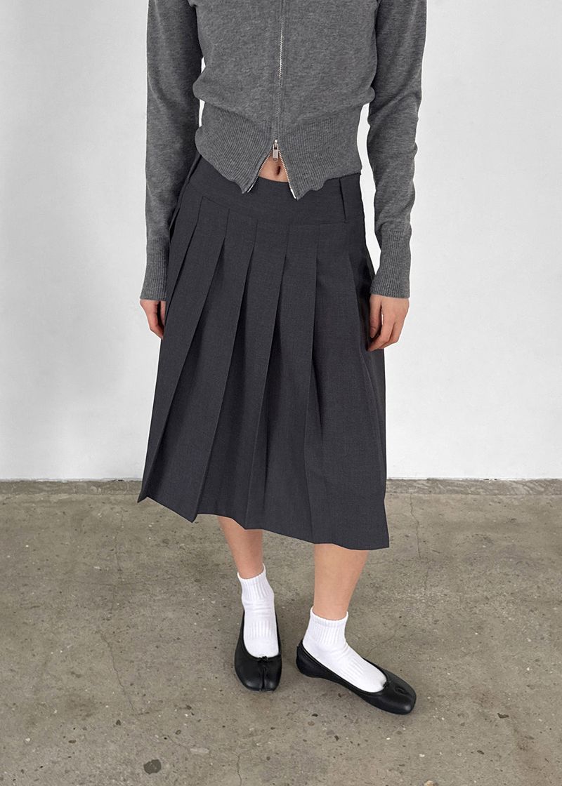 [MADE] Pretzel Pleated Midi Skirt
