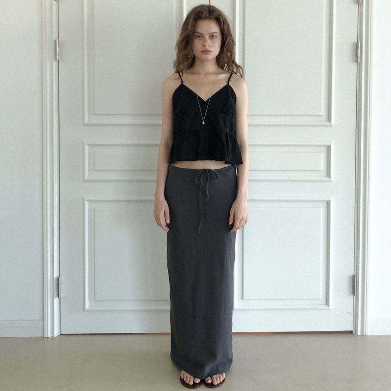 Maga sleeveless blouse (black)