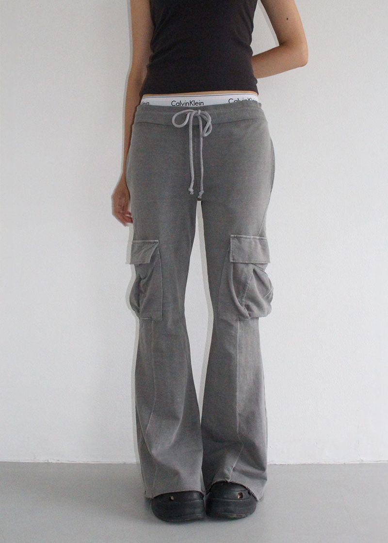 WASHING CARGO BOOTS CUT PANTS