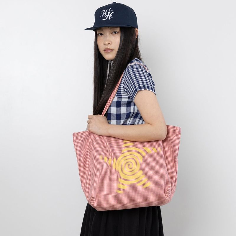 Twister Star Tote Bag - Check Yellow