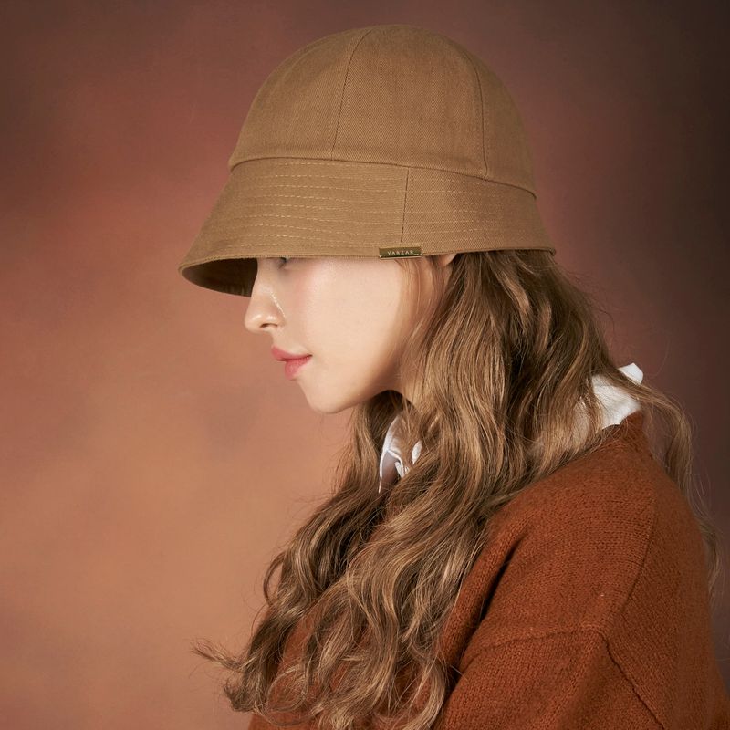 Metal tip bell hat