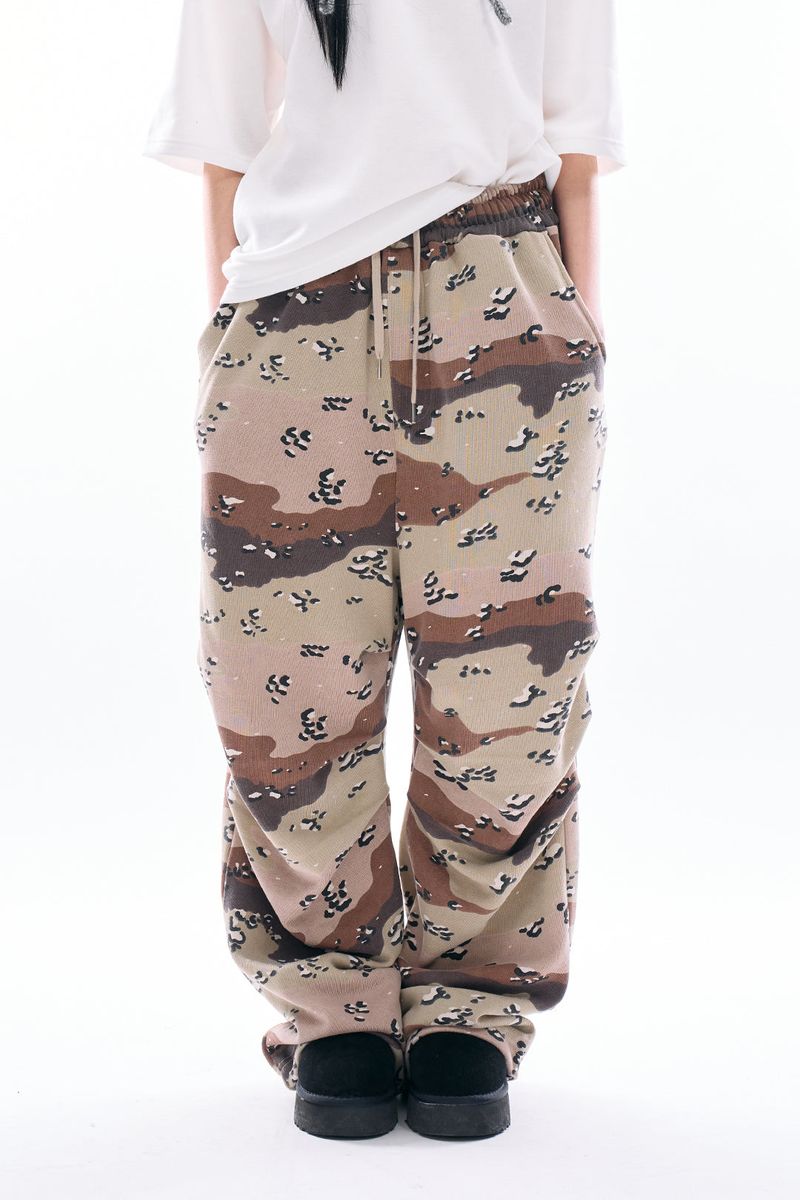 Raucohouse（ラウコハウス）の「Pattern edition camo sweatpants（Pants）」