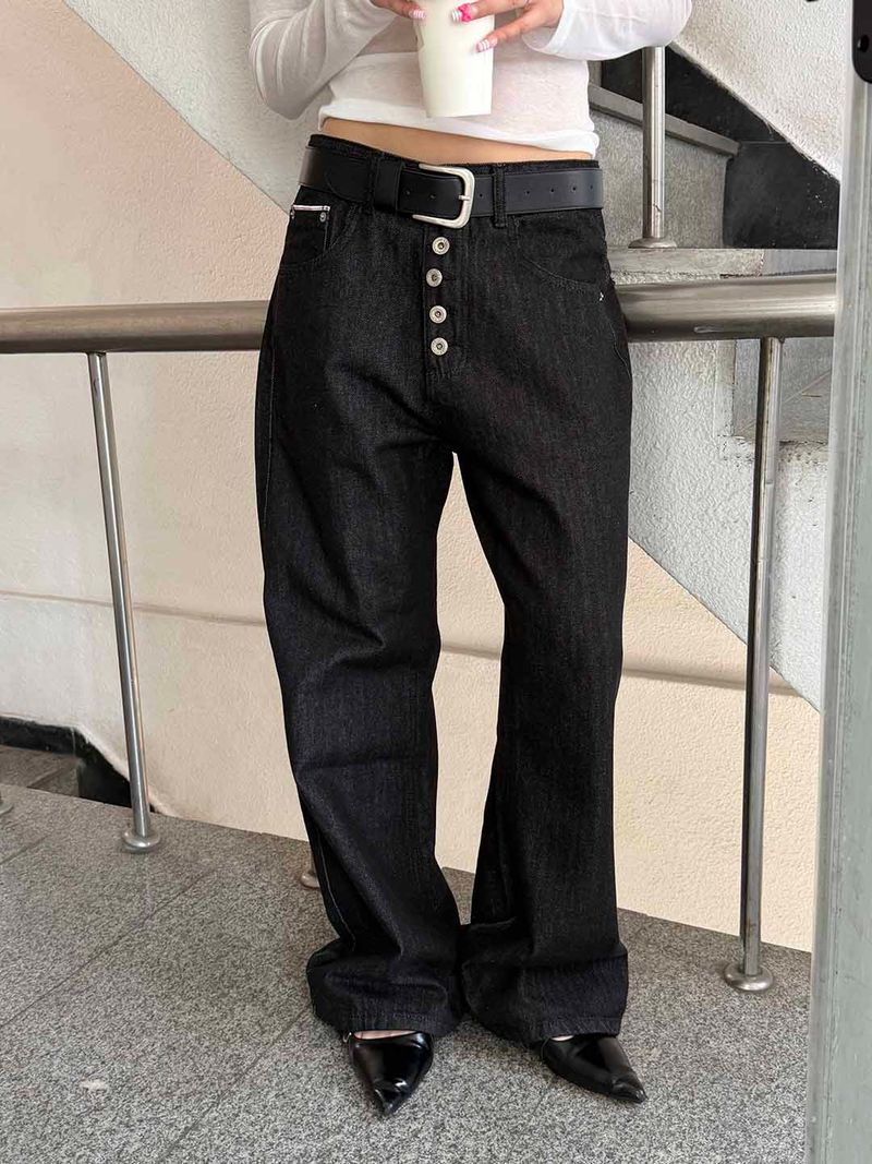 MUZESEOUL(ミューズソウル)の「Retro 5 button wide denim pants(Pants)」