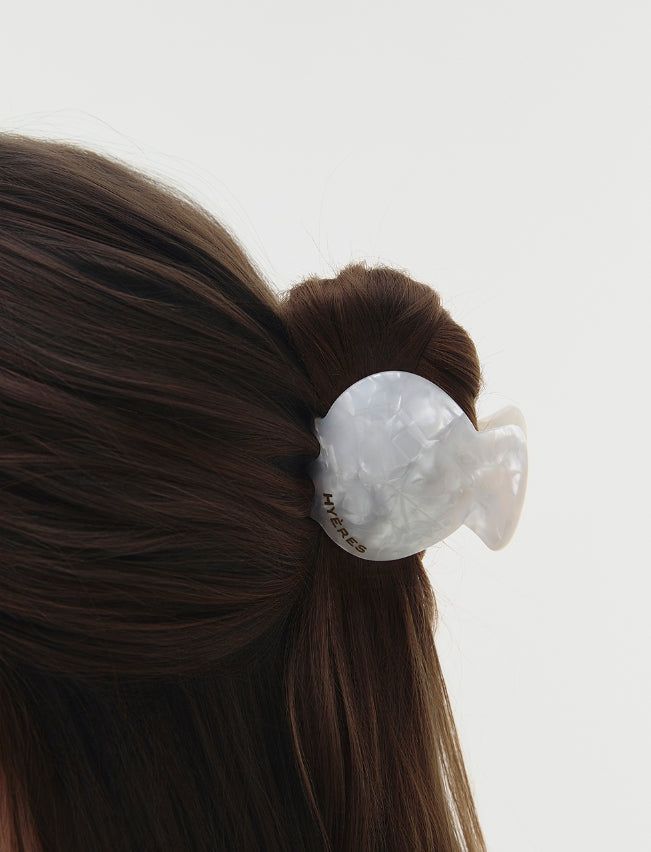 26SS★ Shell Point Hair Claw Clip