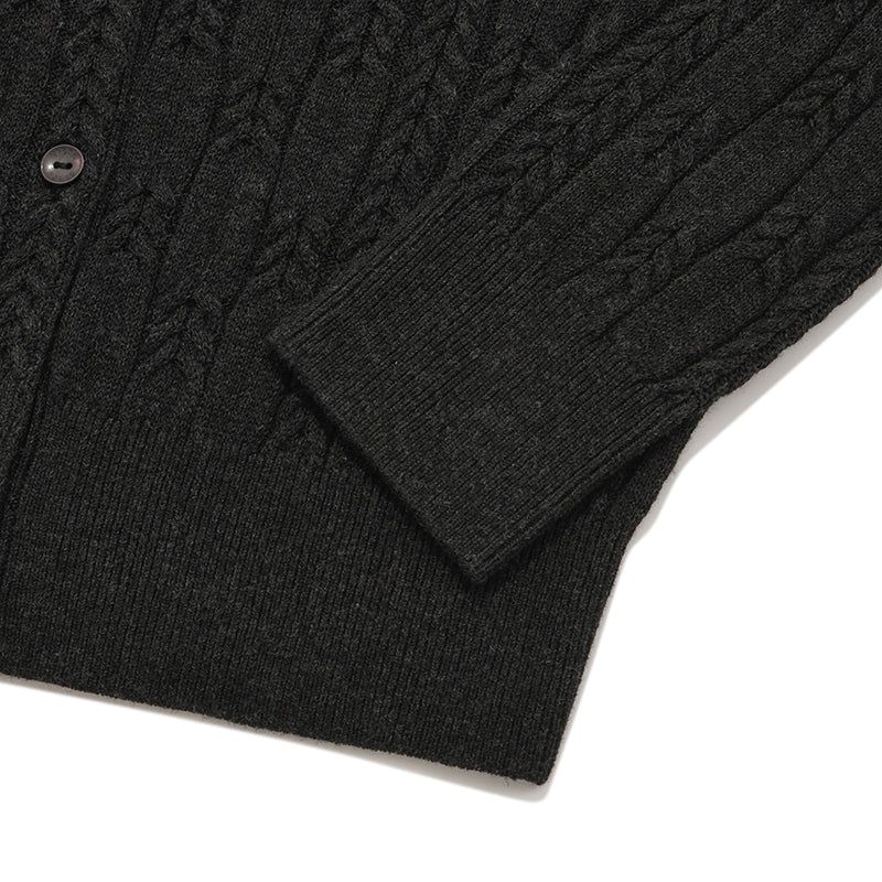SMALL CHERRY CABLE CROP KNIT CARDIGAN [BLACK]