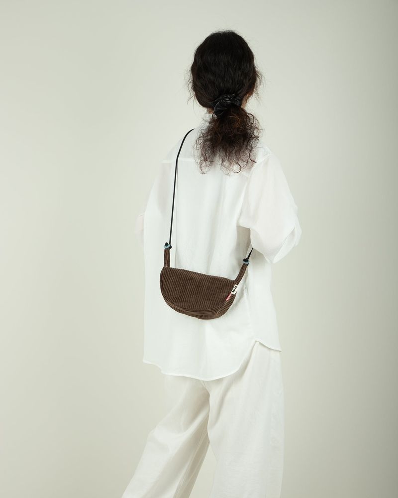 Pouch bag Corduroy Cocoa Cake