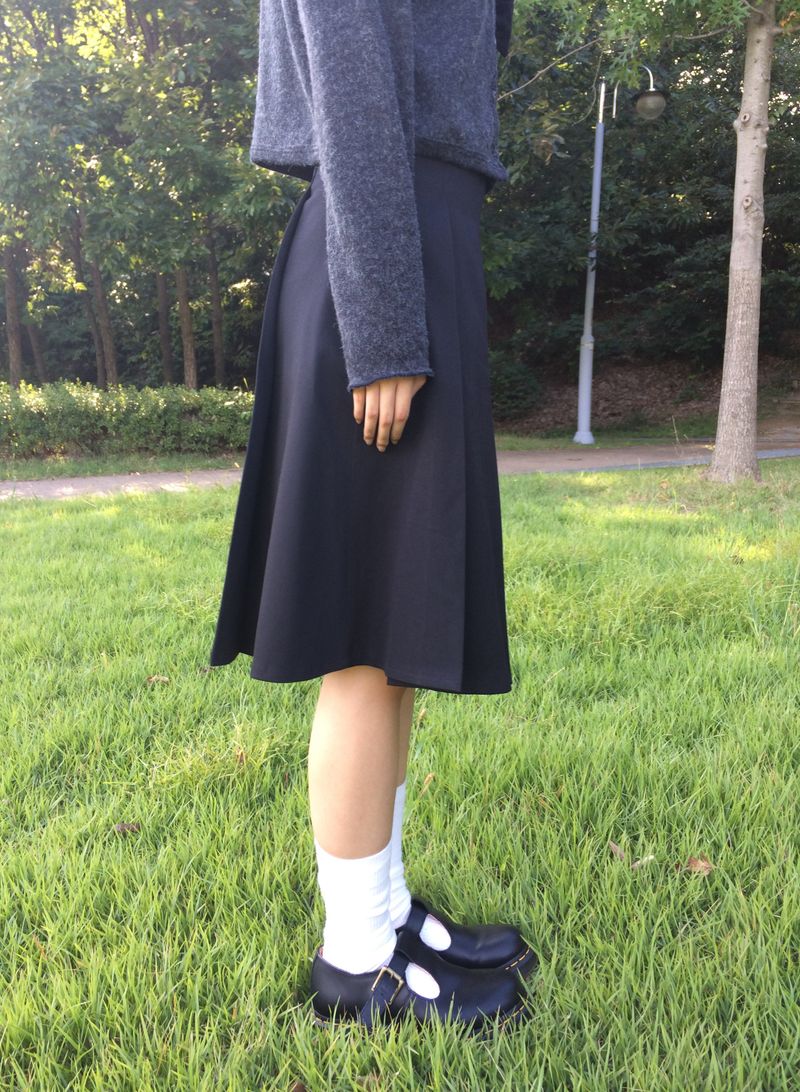 Soko Pleated Midi Skirt (3color)