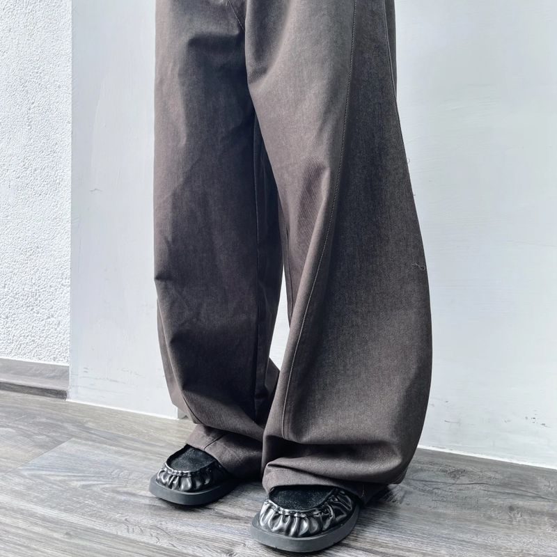 Belted Curved Balloon Trousers