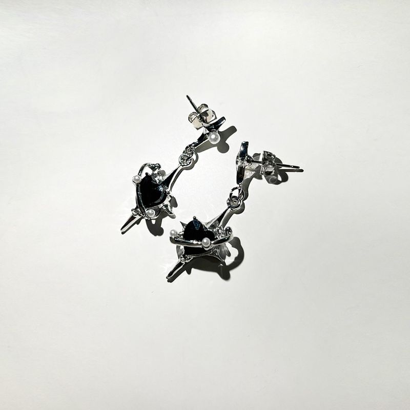 Cubic heart planet Earring [black]
