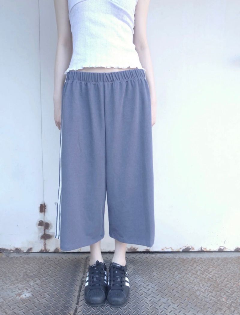tape line pants