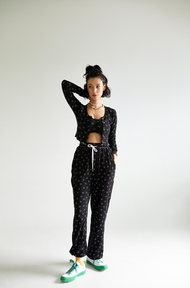 smile cardigan black