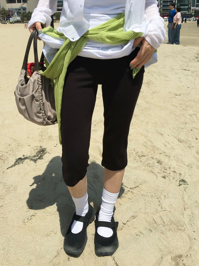 RITCORE（リットコア）の「Leaf Slit Capri Pants (1c)（Pants）」